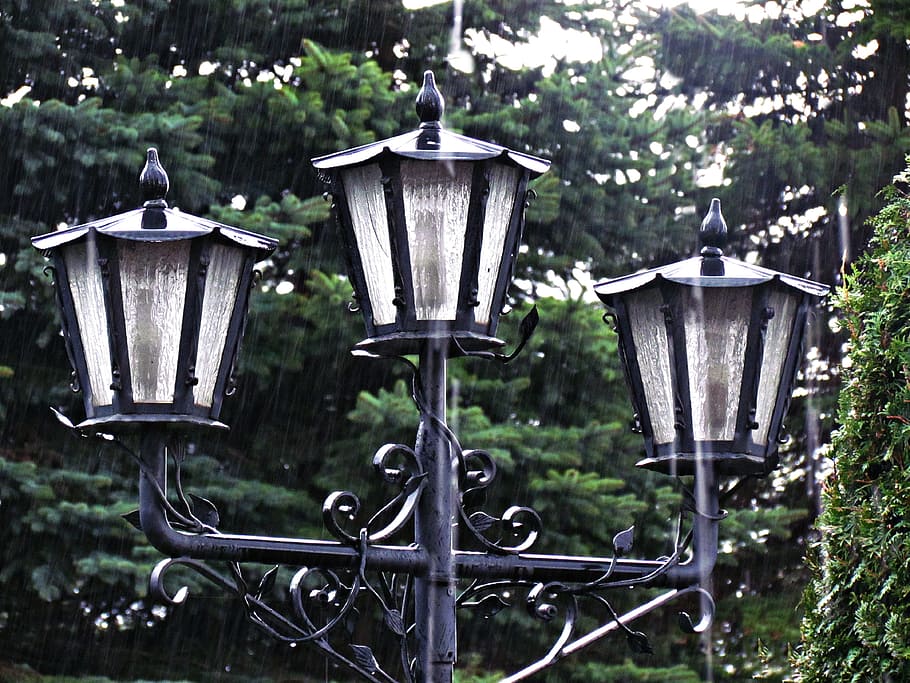 lantern, light, rain, lighting, street lamp, lights, the old town HD wallpaper