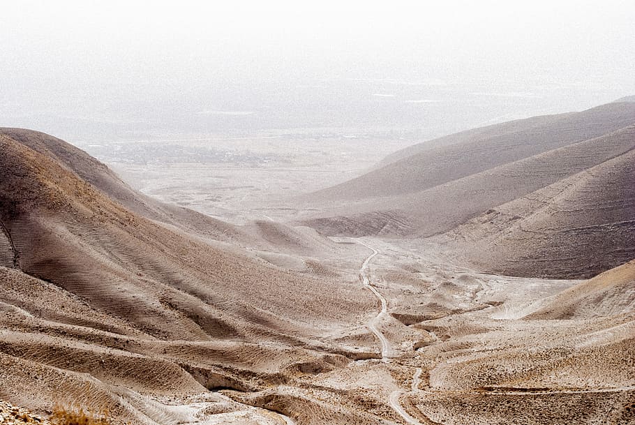 bird's eye photography of road on dessert, landscape of mountain HD wallpaper
