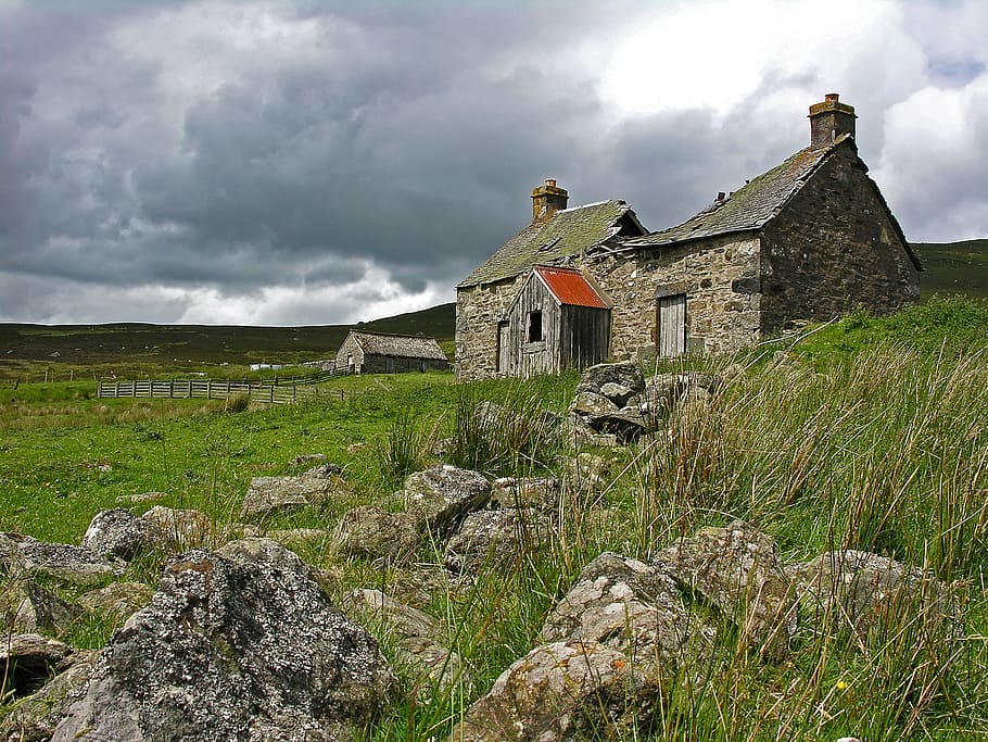 gray house on mountain, scotland, cottage, landscape, scottish, HD wallpaper