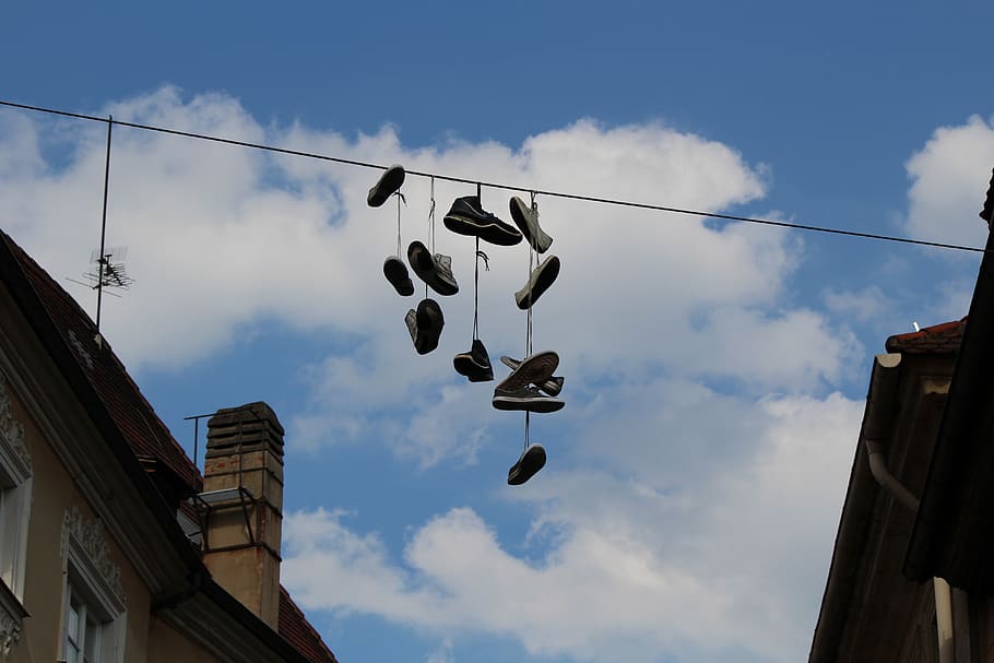 sky, architecture, road, shoes, cloud - sky, low angle view HD wallpaper