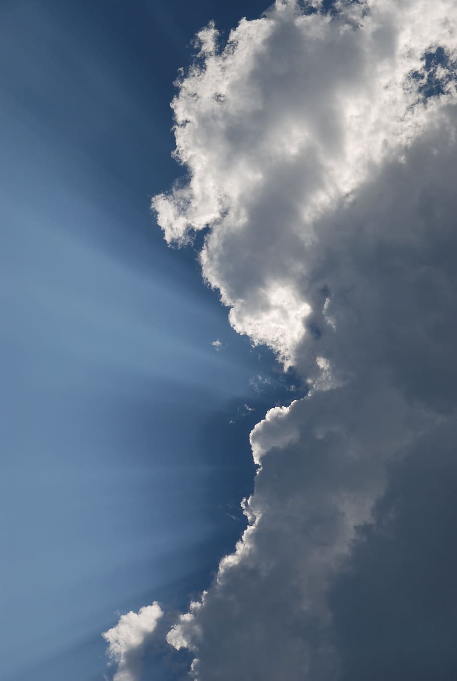 sun lights, cloudy rays, sky, clouds, outdoors, scenic, tranquil HD wallpaper