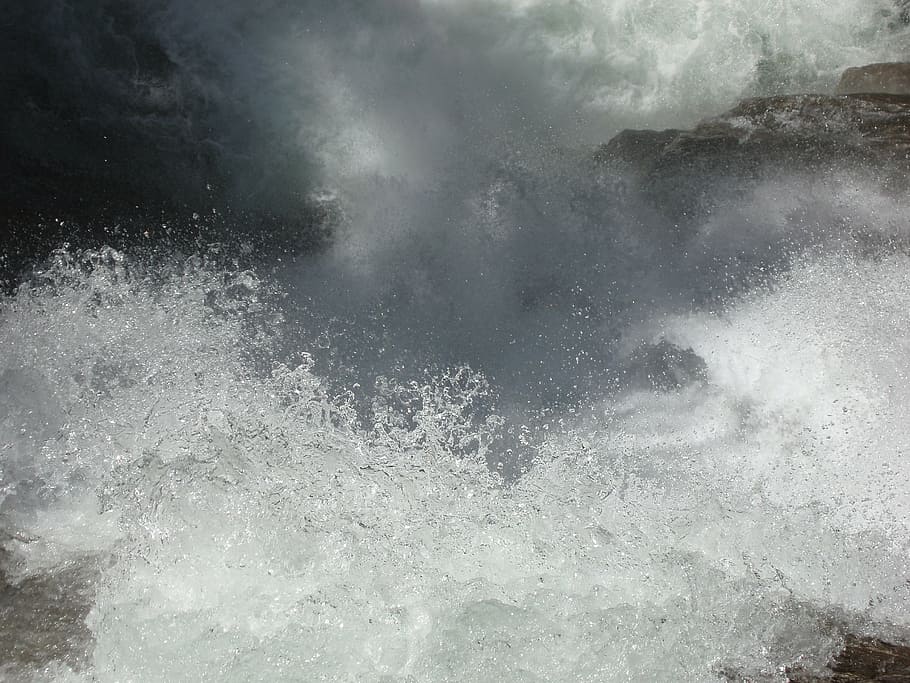 spray, water, movement, wild, motion, nature, power, power in nature HD wallpaper