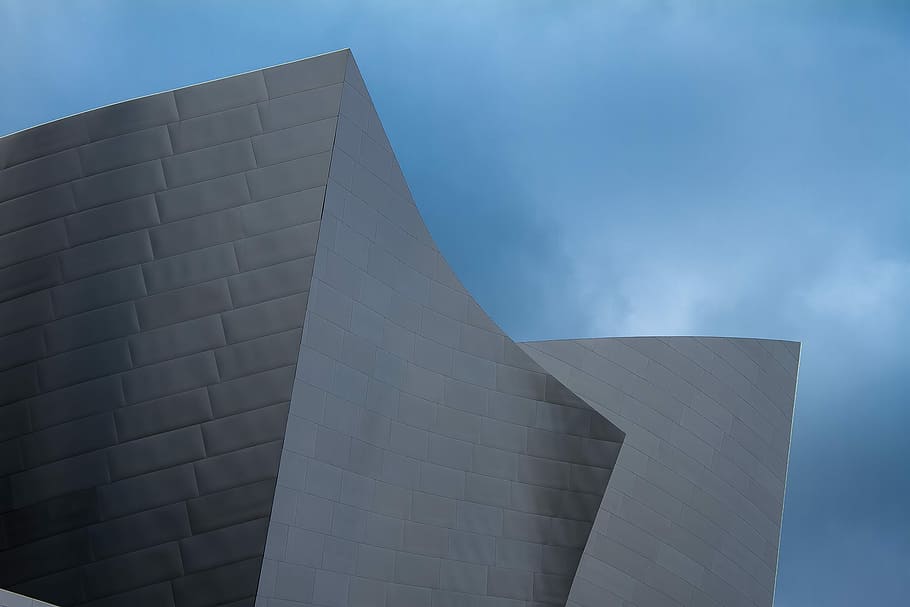 low angle photography of grey concrete building, low angle photography of gray concrete building at daytime HD wallpaper