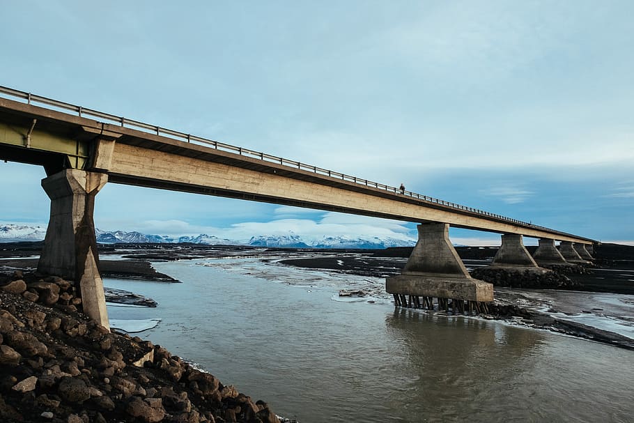 brown concrete bridge at daytime, bridge photograph, water, river HD wallpaper