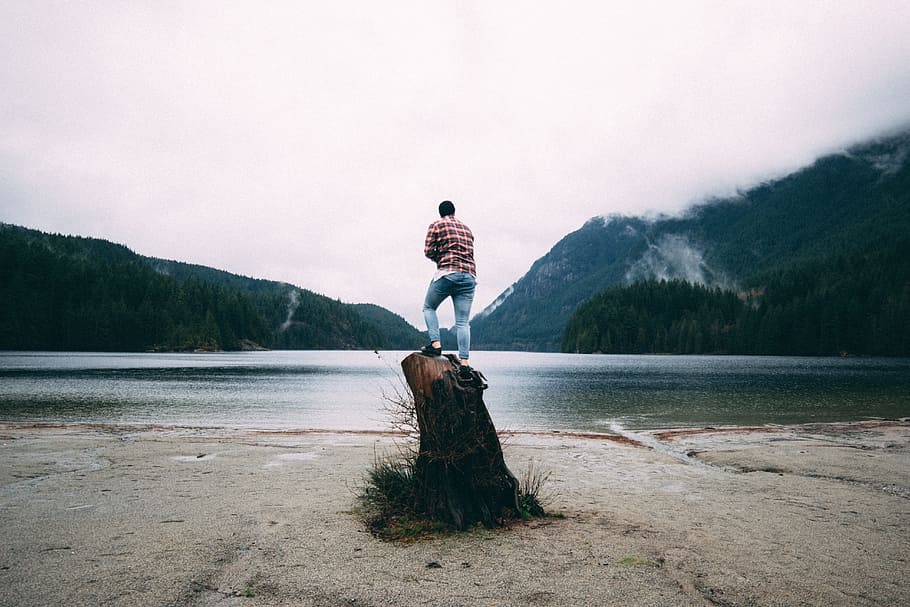 guy, man, people, jeans, denim, lake, river, water, landscape HD wallpaper