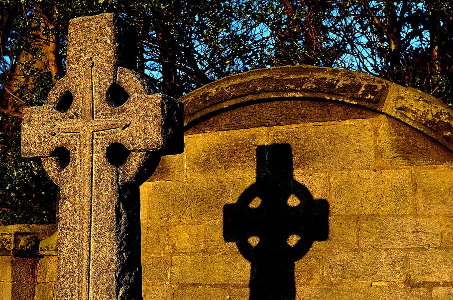 stone, architecture, symbol, cross, sunset, shadow, wall, light HD wallpaper
