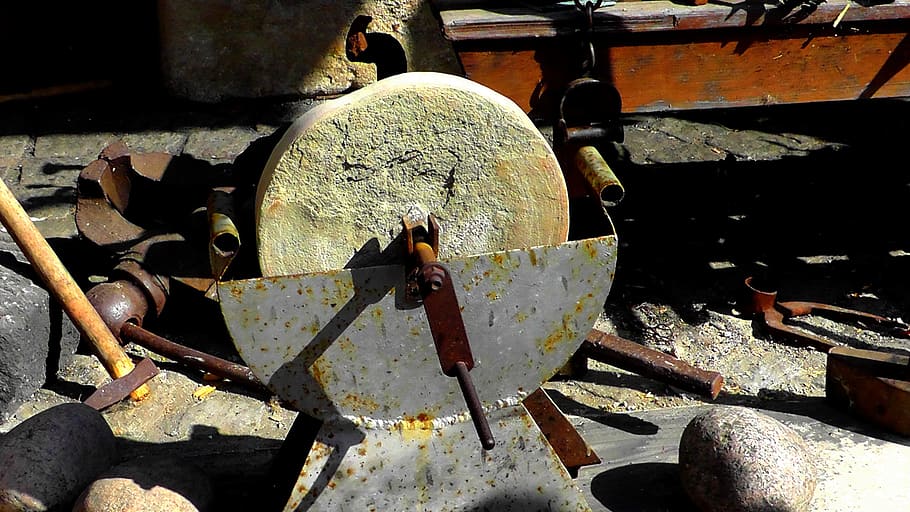 grinding stone, scissors grinder, craft, middle ages, workshop HD wallpaper