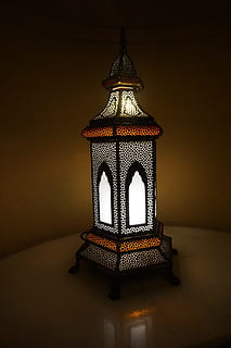 black and yellow lamp on brown wooden surface, Ramadan, Dubai HD wallpaper