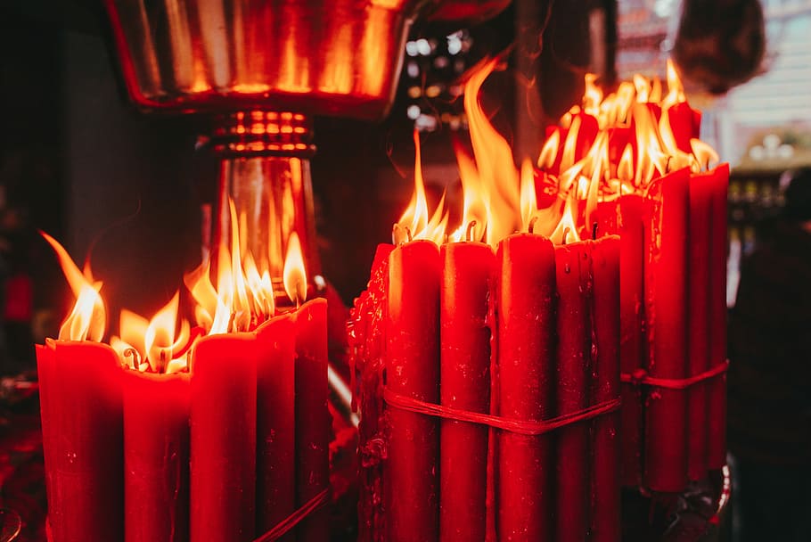red candles burning, fire, flame, church, fire - natural phenomenon HD wallpaper