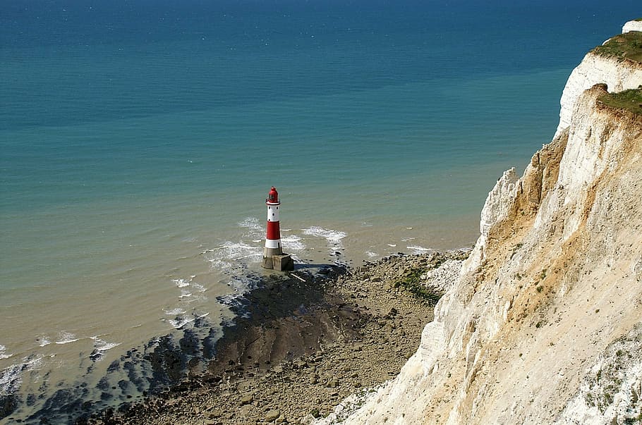 red and white lighthouse, seven sisters, beachy head, guidance HD wallpaper