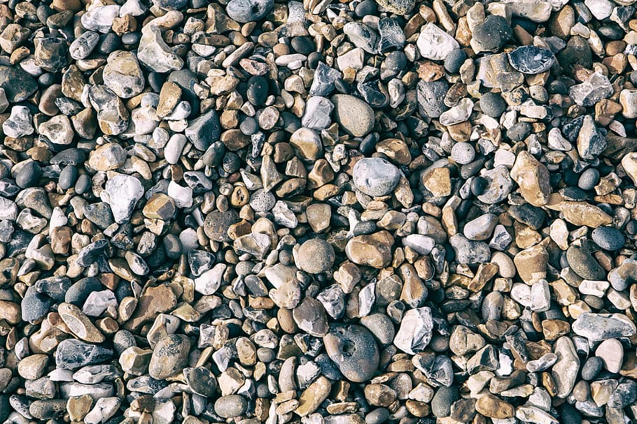 Highly detailed shot of a pebble beach in Kent, England. Image captured with a Canon 5D DSLR HD wallpaper