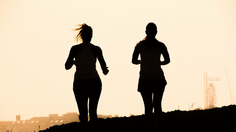 silhouette of two women, figures, shadows, girls, running, afternoon, HD wallpaper