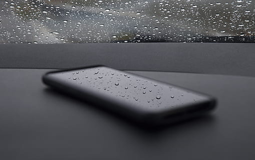 smartphone-phone-rain-raindrops-samsung-galaxy-thumbnail.jpg