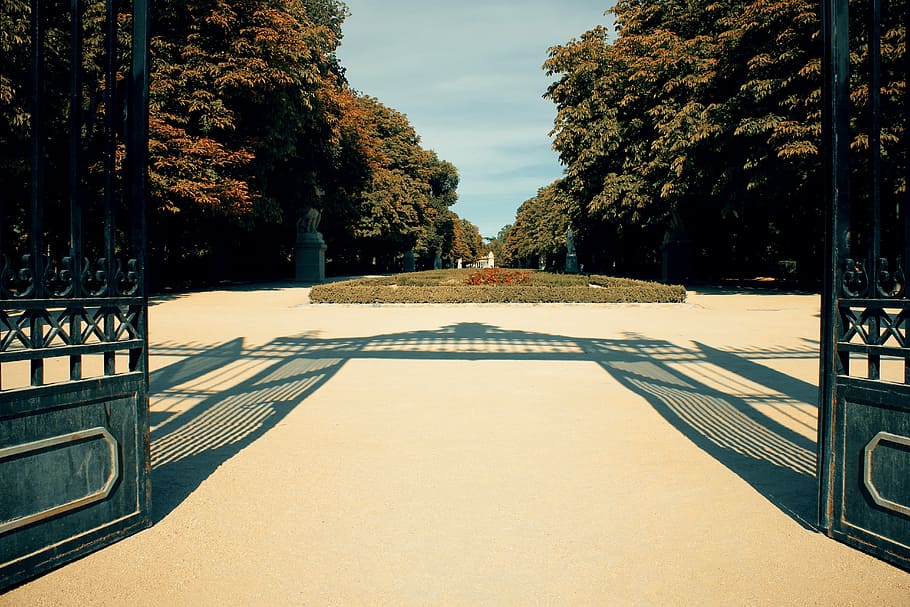 input, park, removal, madrid, door, portal, sun, nature, gate HD wallpaper