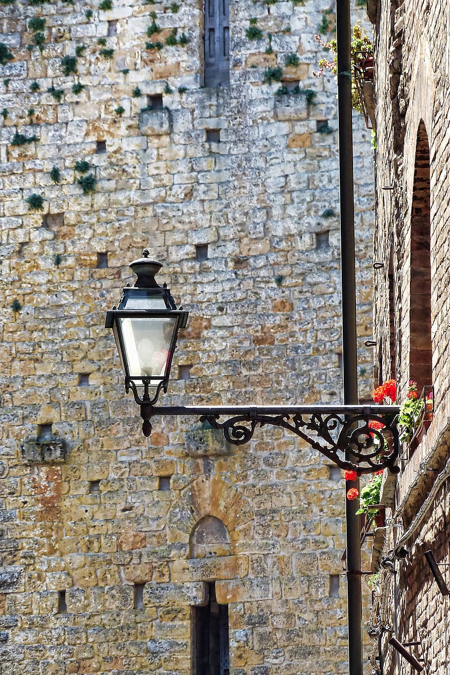 old, architecture, wall, building, lantern, facade, built structure HD wallpaper