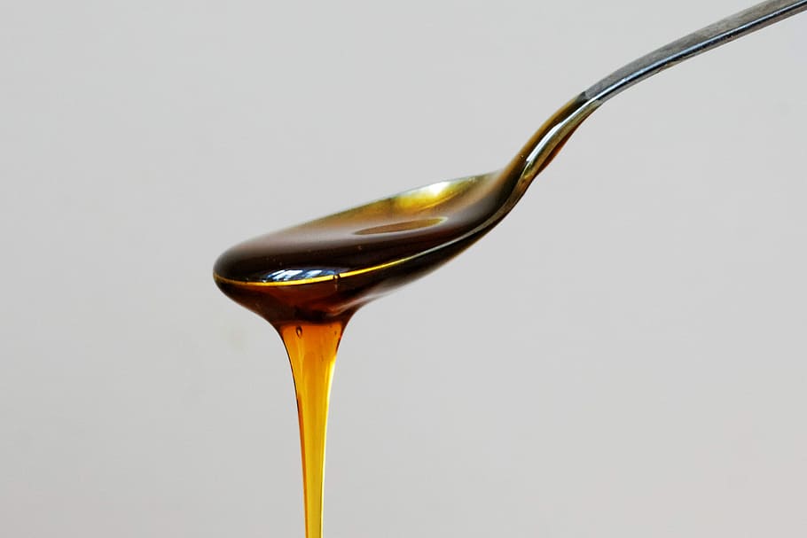Thick honey, minimalistic, simplistic, spoon, sweet, syrup, food HD wallpaper