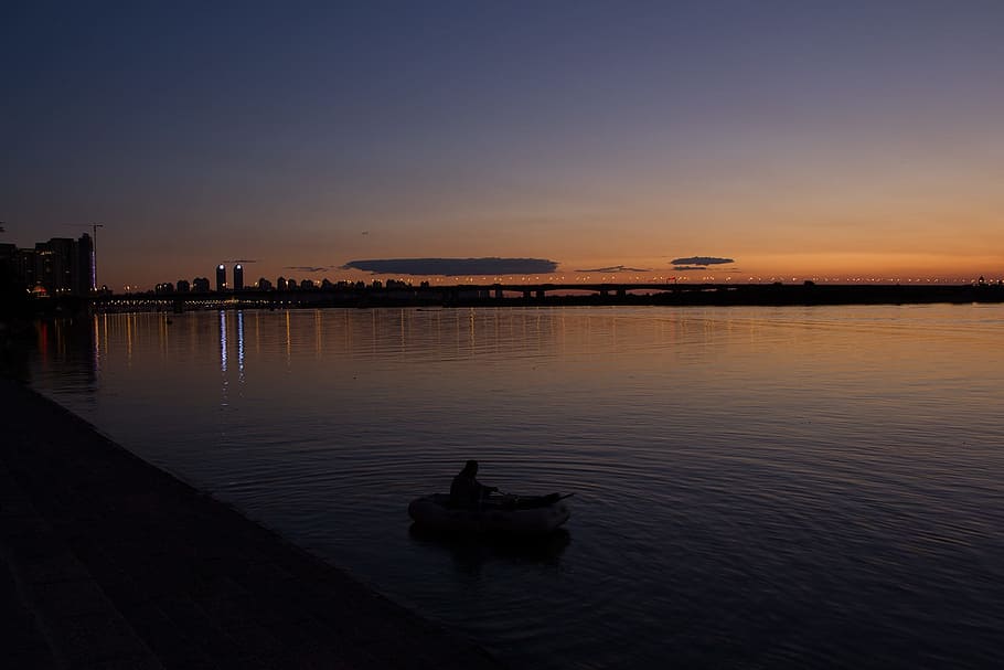 River, Dinghy, Reflection, afterglow, sunset, water, sky, dusk HD wallpaper