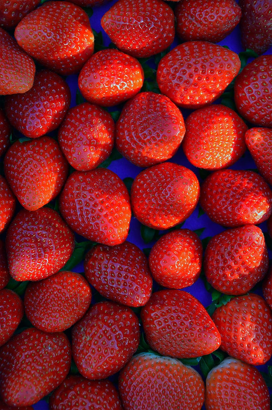 Pay Special Attention To Color When Getting Berries At The Store