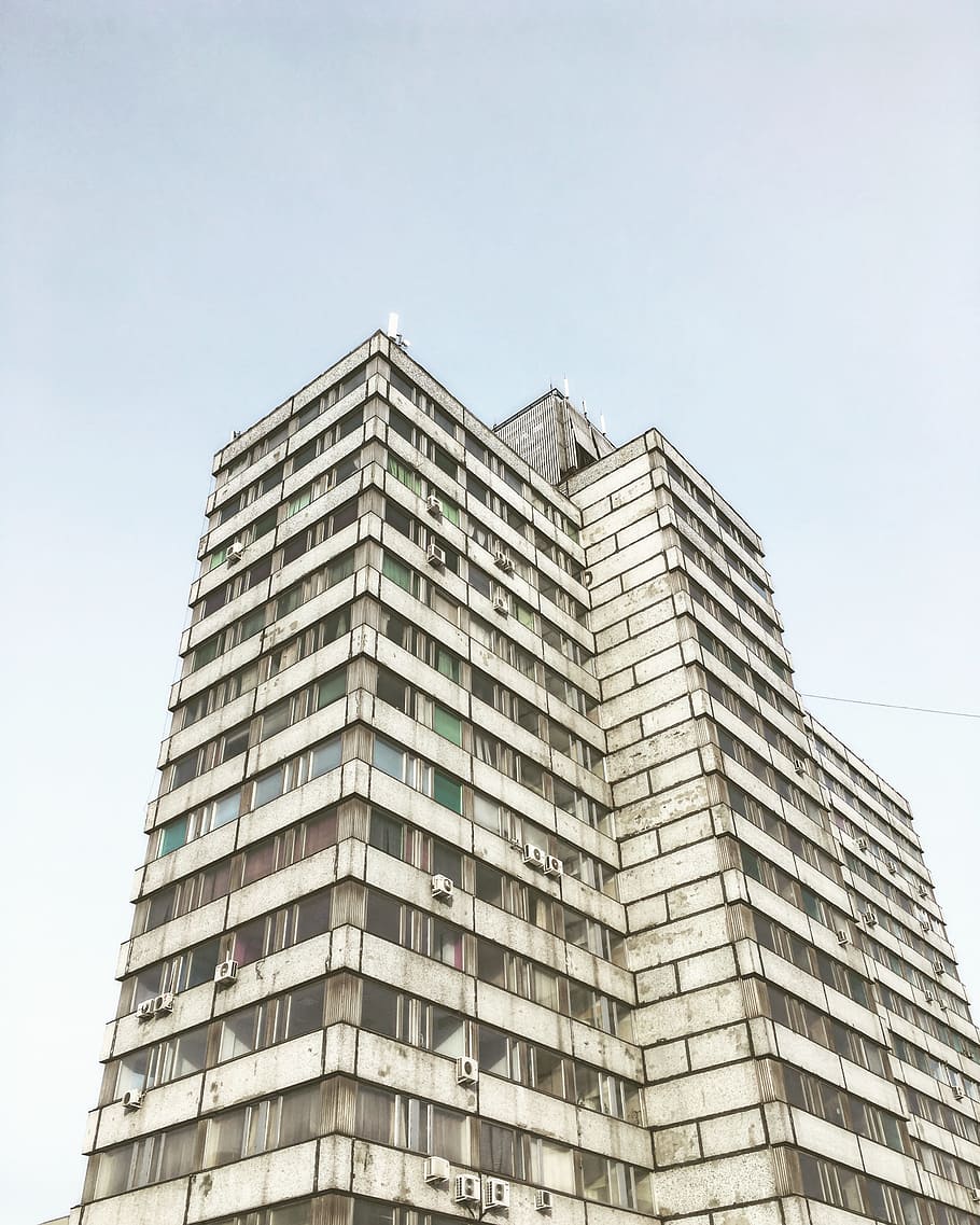 low-angle photography of grey high-rise building, low angle photography of old building HD wallpaper