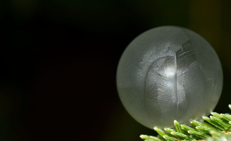 frosted bauble ornament, bubble, soap bubble, frozen, winter HD wallpaper