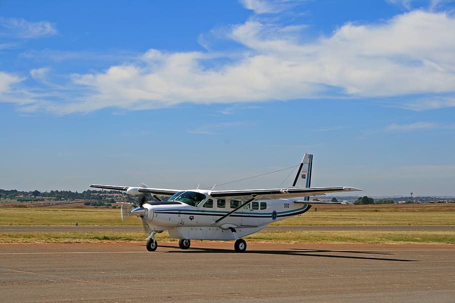 Cessna Caravan Aircraft, Aircraft, airplane, fixed wing, tarmac, HD wallpaper