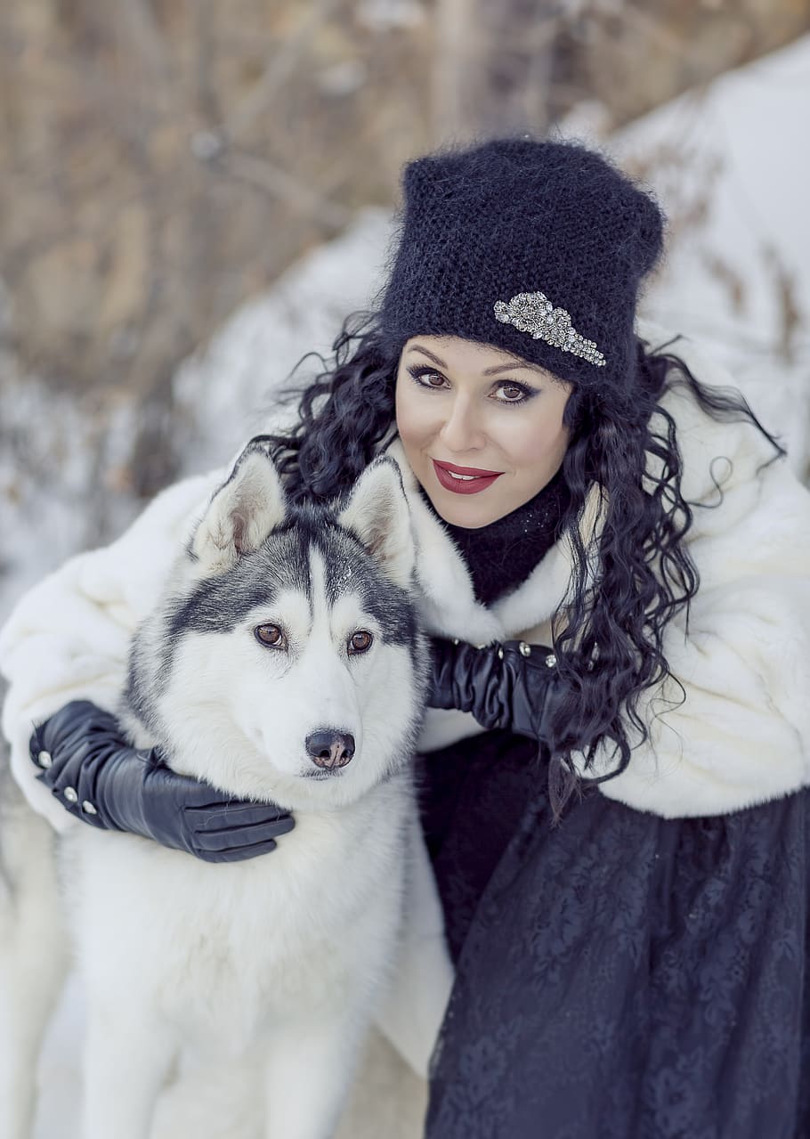 winter, coldly, snow, looking at camera, portrait, young women HD wallpaper