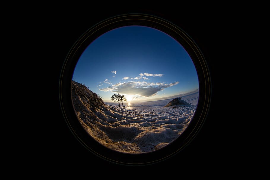lens photo of trees and mountain, spring, sea, ice, sand, snow HD wallpaper