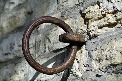 bonds, shackles, tether, accessory, lake dusia, prison, rusty HD wallpaper
