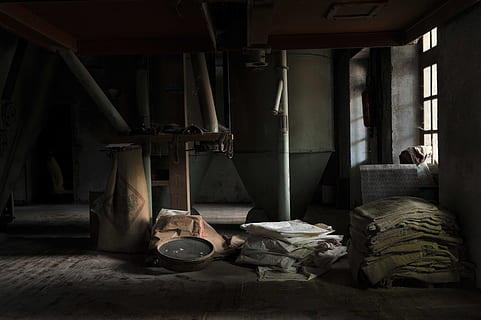 assorted-color textile lot, assorted-color fabric sacks and filling machine HD wallpaper