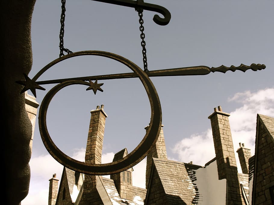 gold-colored hanging ornament, wands, harry potter, hogwarts, HD wallpaper