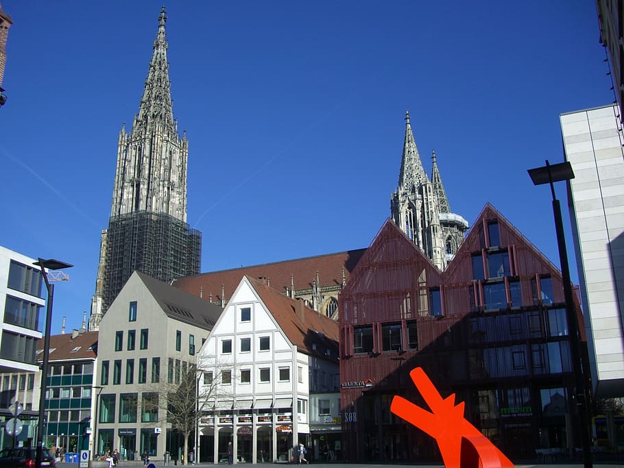 ulm cathedral, bowever, new road, architecture, towers, red dog, HD wallpaper
