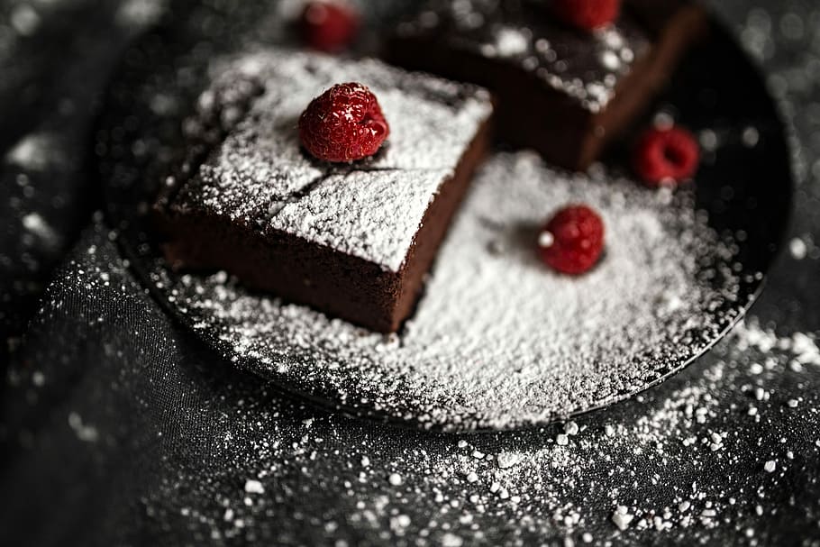 GLUTEN-FREE, RED BEAN BROWNIE WITH PEANUT BUTTER, fruits, sweet, HD wallpaper