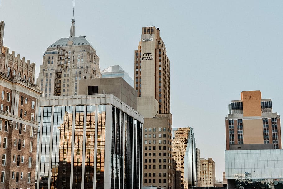 brown City Place high rise building, brown and gray high rise building HD wallpaper