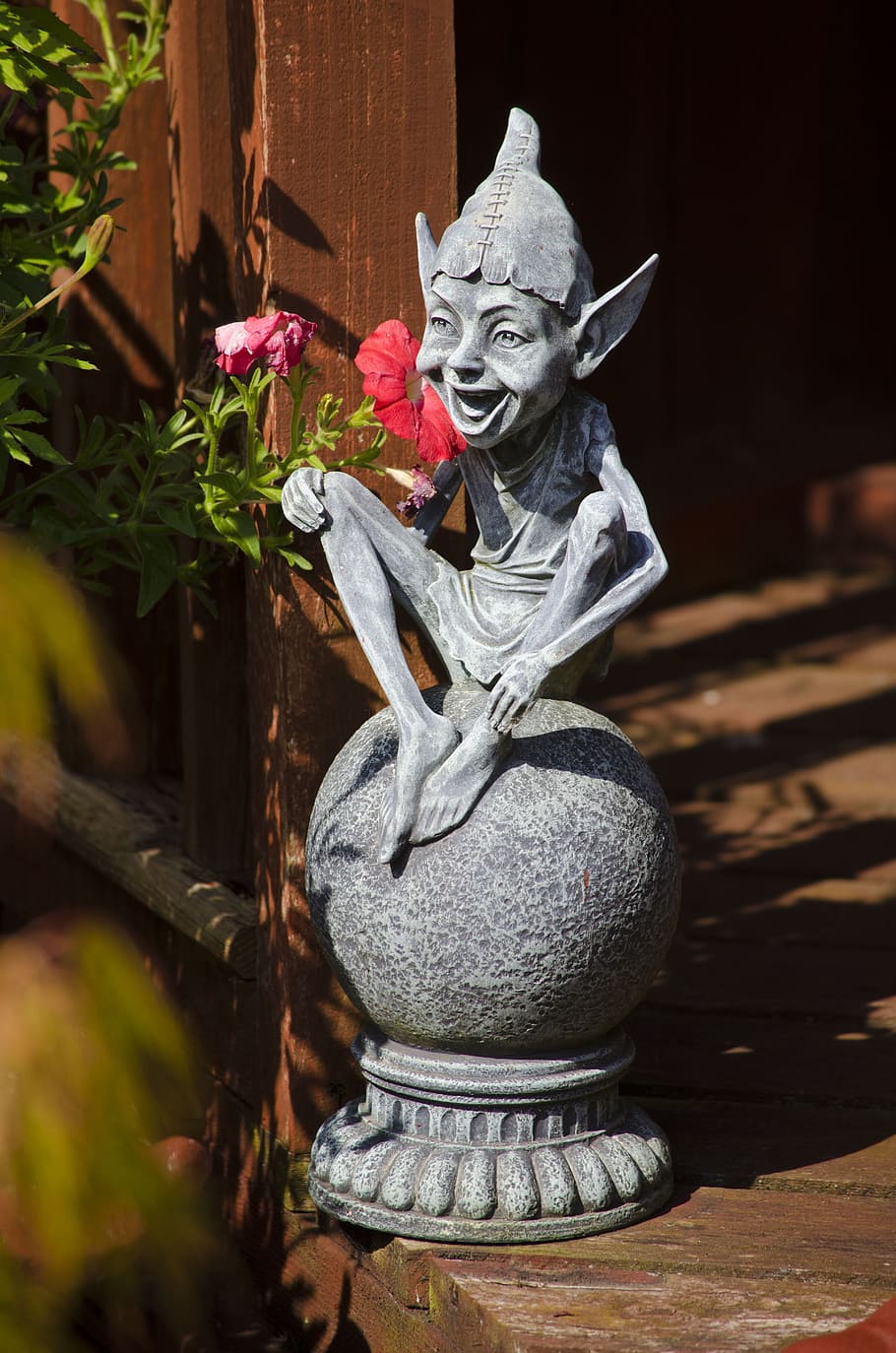 pixie, elemental, fairytale, elf, gnome, garden ornament, statue HD wallpaper