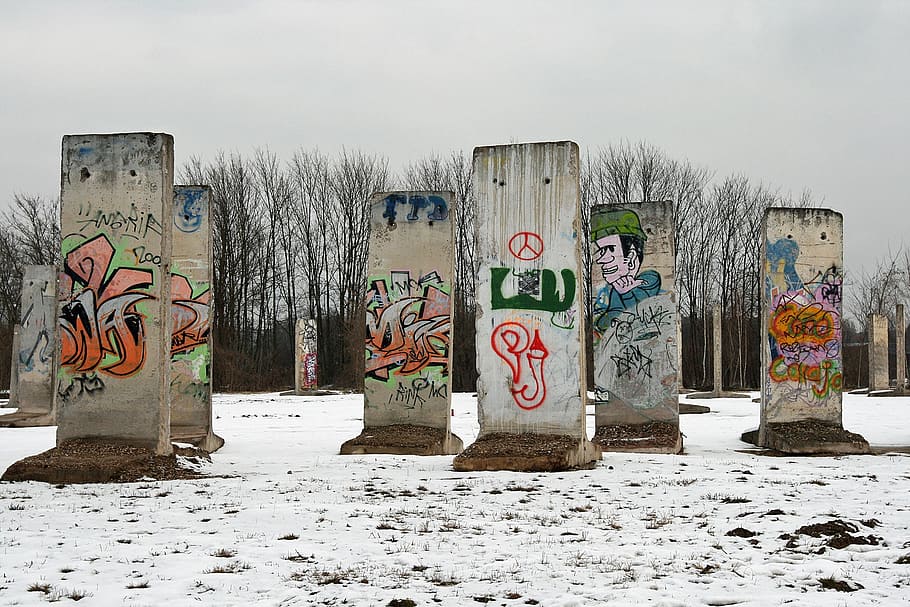 wall, berlin, snow, graffiti, creativity, art and craft, no people HD wallpaper