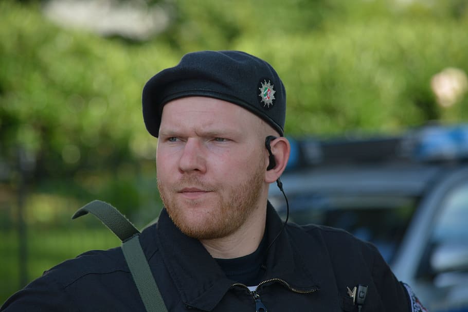 Man, Human, G20, Hamburg, personal, police, trump, men, people HD wallpaper