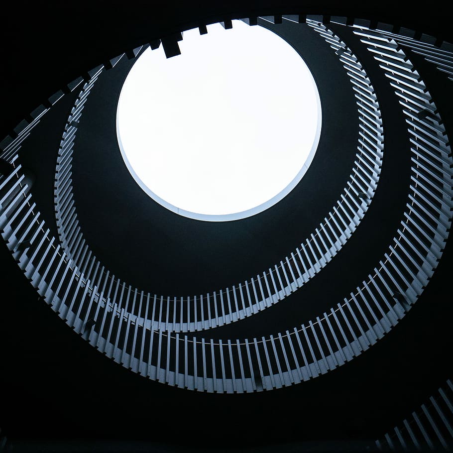 Well of Light, photo of spiral tower interior, architecture, sky light HD wallpaper