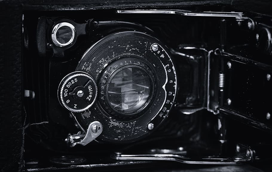 Camera, Inner Workings, Antique, Old, dusty, photography, black and white recording HD wallpaper