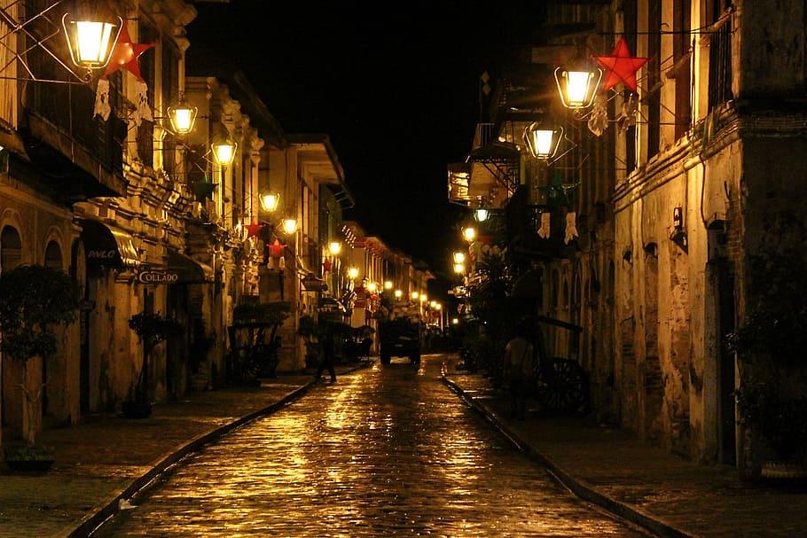 photo of lighted street lights near houses, calle crisologo, street lamp, HD wallpaper