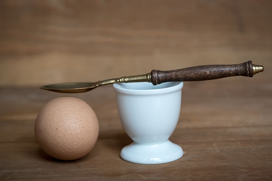 egg, hen's egg, brown egg, eggshell, chicken product, food HD wallpaper