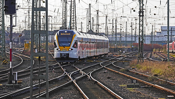 Dortmund Hbf, Regional Train, electrical multiple unit, soft road HD wallpaper