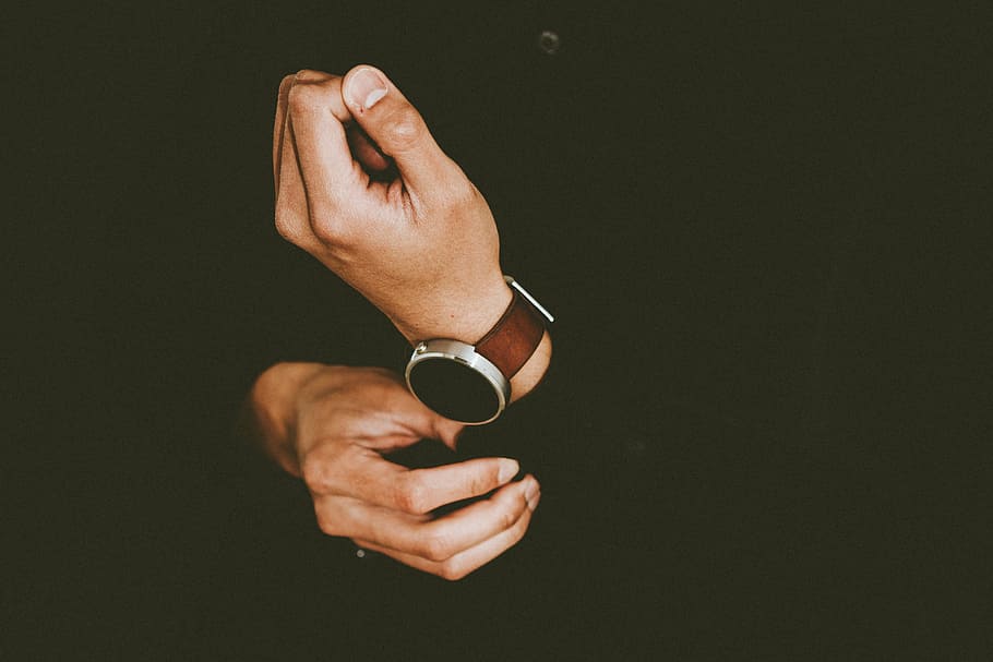person wearing smartwatch, man, black, long, sleeve, shirt, brown, HD wallpaper