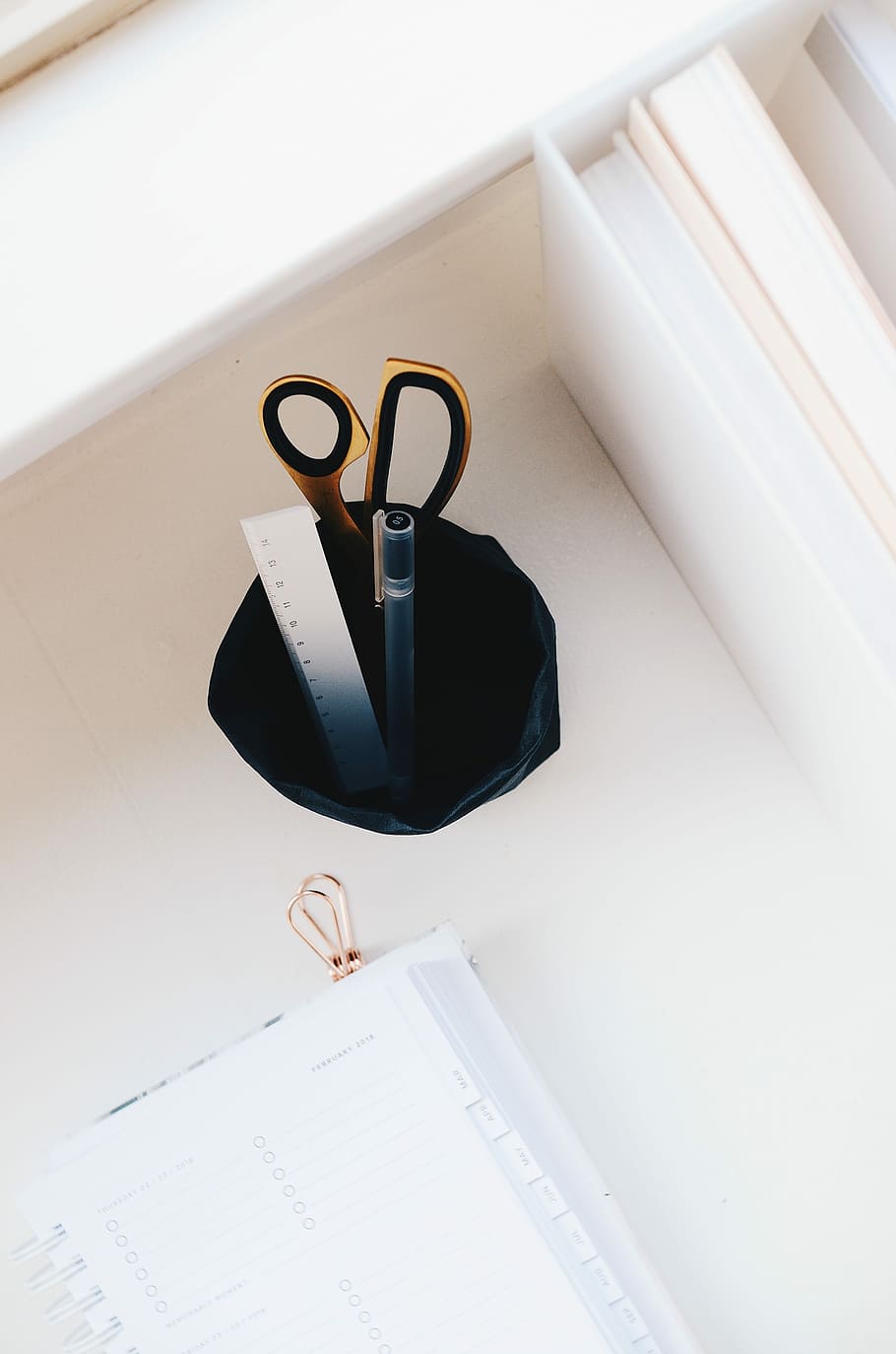 silver ruler and brown safety scissors on pen organizer, scissor, ruler, and pen in case HD wallpaper