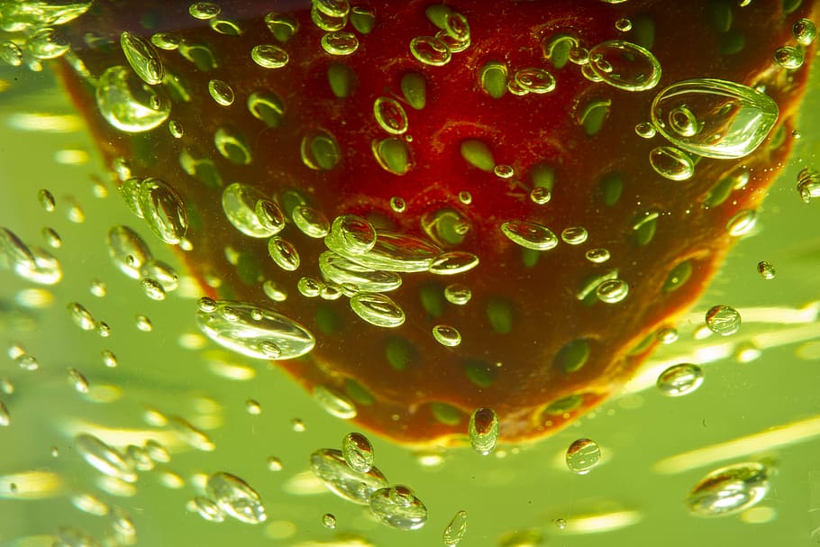 abstract, red, green, closeup, macro, strawberry, bubble, horizontal HD wallpaper