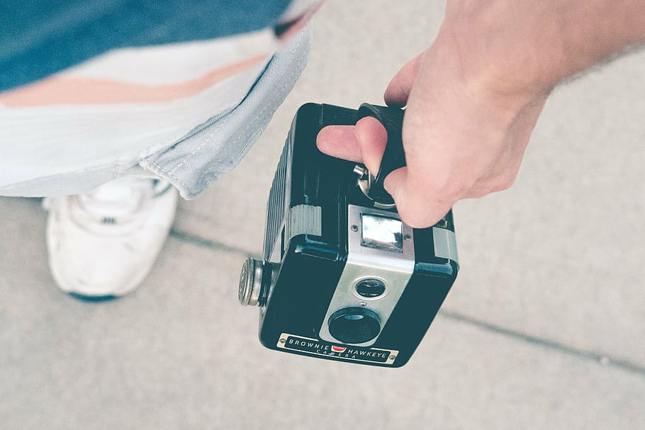 blur, camera, classic, close-up, equipment, focus, hand, retro HD wallpaper