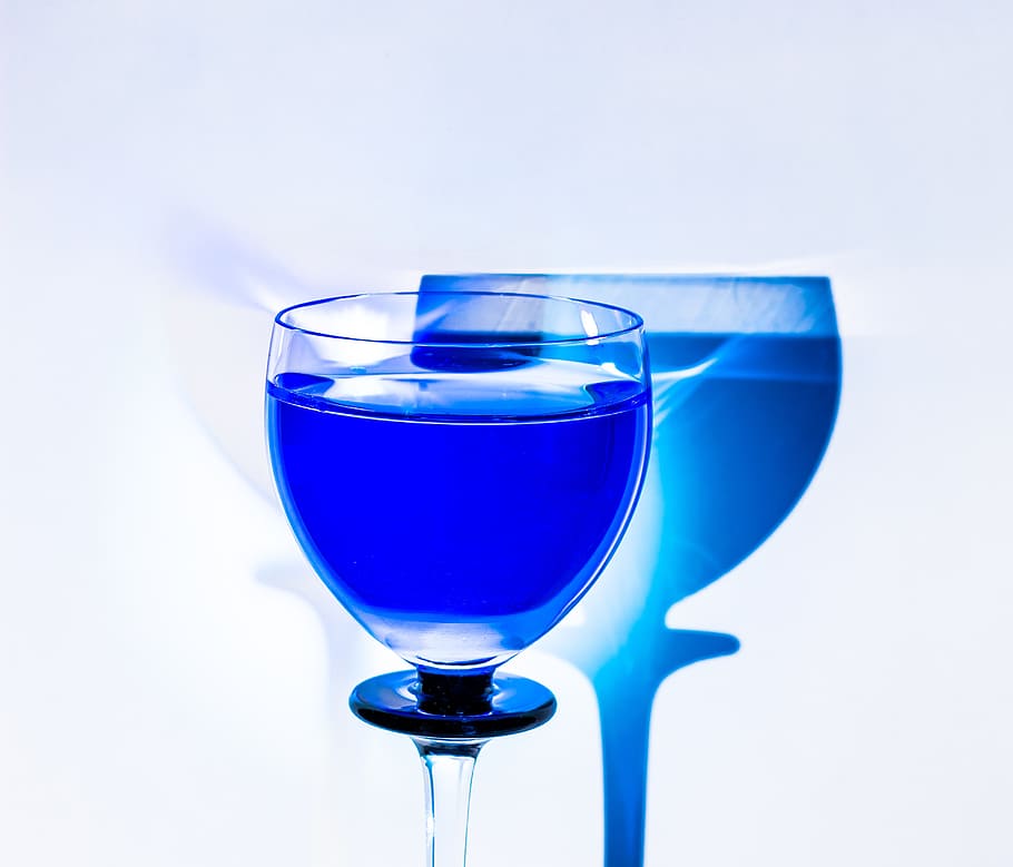 glass, drinking cup, light, shadow, refreshment, blue, household equipment HD wallpaper