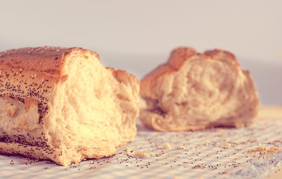 baked bread on white and blue table cloth, food, no People, food And Drink HD wallpaper