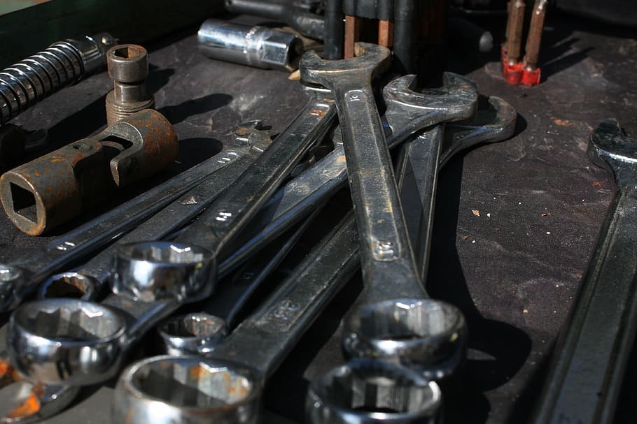 tools, old tools, key, metal, close-up, machinery, indoors HD wallpaper