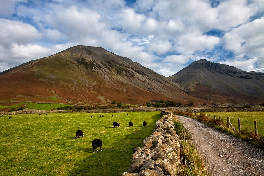 Wide angle landscape shot captured in the hills of the Lake District National Park in Cumbria, England, HD wallpaper