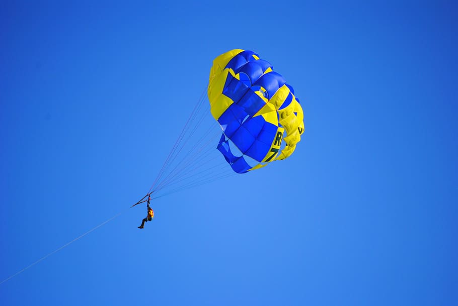 parachute, activity, ocean, sea, sport, adventure, flight, parasailing HD wallpaper
